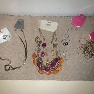 MIXED LOT OF JEWELRY (NEW WITH TAGS!)
